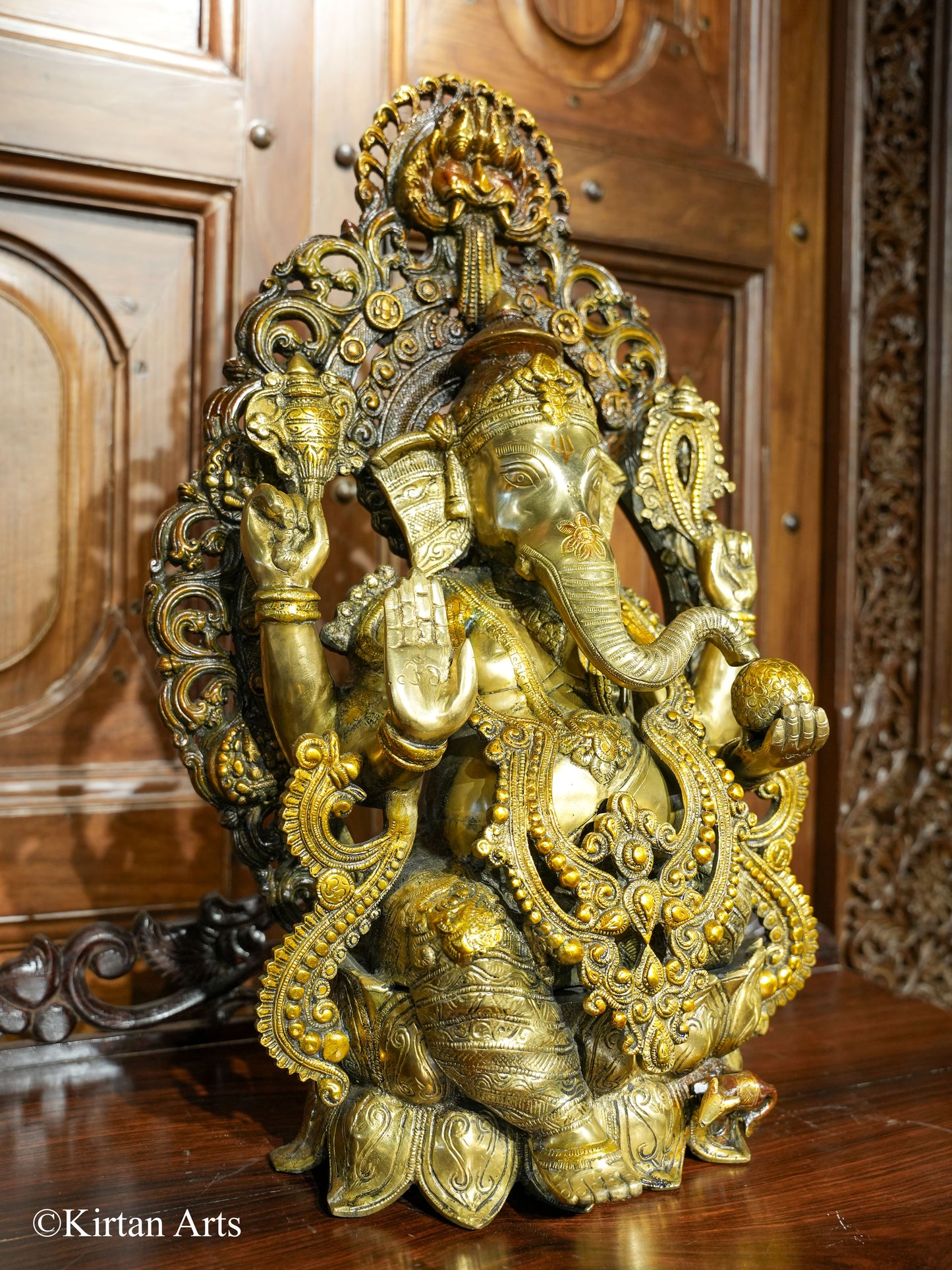 Brass Ganesha Triple Colour Tone Finish 24"