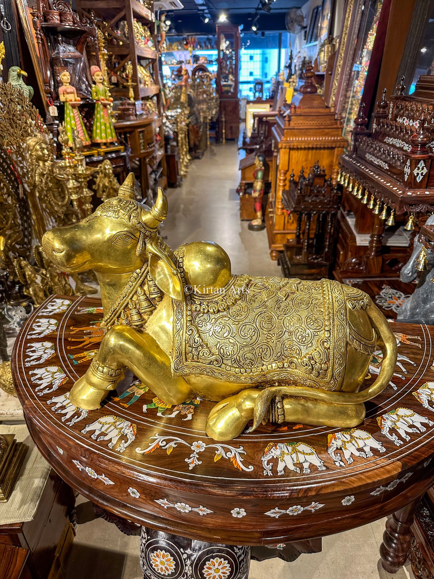 Brass Superfine Nandi | 15x22x10 Inch
