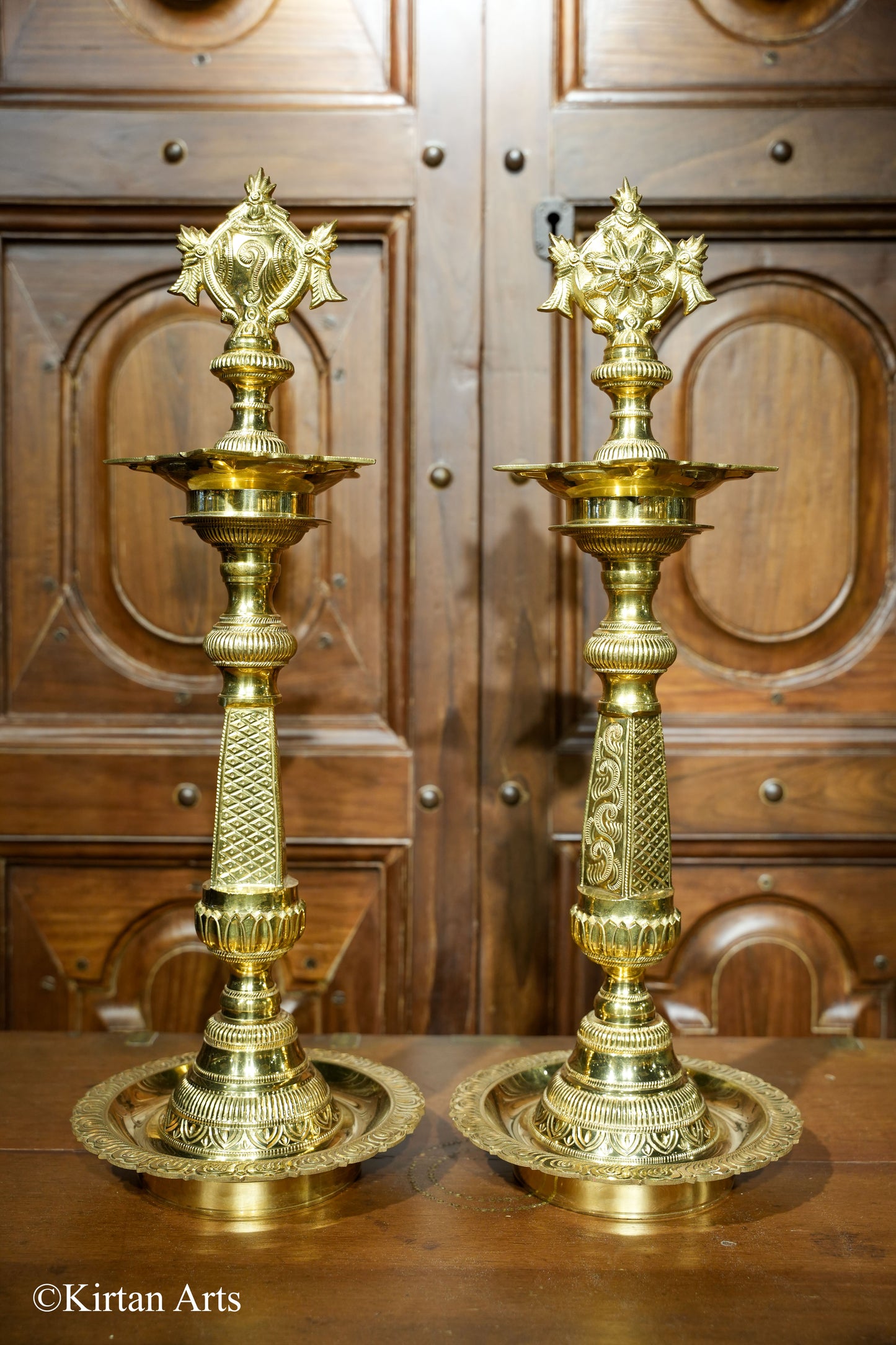 Sangu Chakram Bronze Lamp Pair 24"