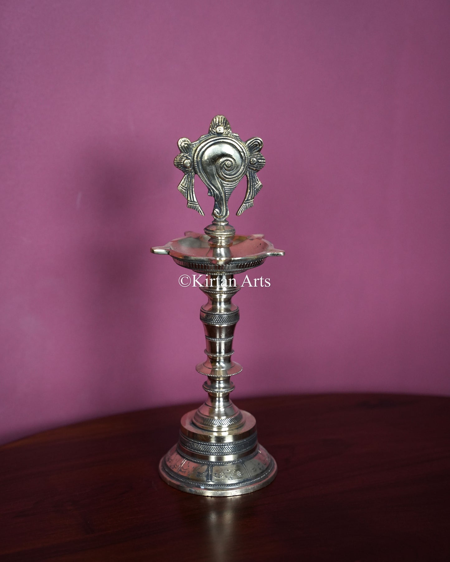 Premium Solid Brass Shankh and Chakra Standing Lamp Pair – 12-Inch Traditional Kuthu Vilakku Set with Sacred Vaishnava Crests