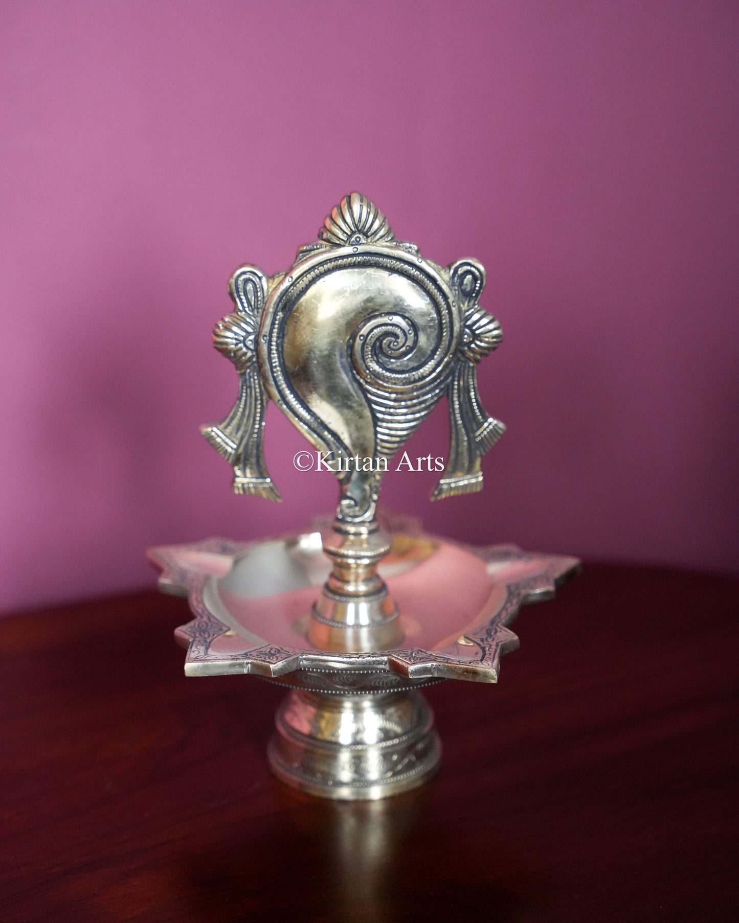 Premium Heavy Solid Brass Shankh &amp; Chakra Standing Lamp Pair – 10-Inch Traditional Tabletop Brass Diya Set with Sacred Vaishnava Motifs and Compact Pedestal Bases