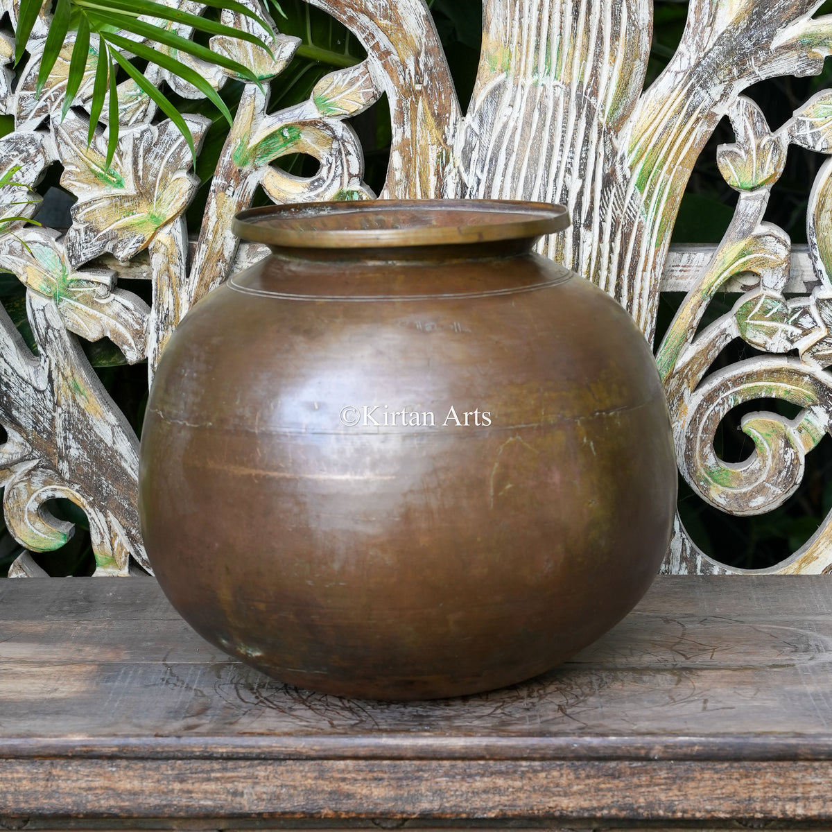 Antique Brass Globe Pot with Flat Rim 16"