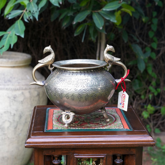 Vintage-Style Brass Planter with Leaf Engraving 8"