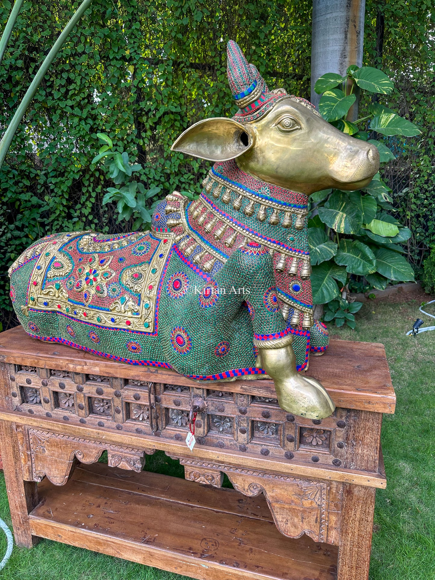 Brass Nandi Large | Stonework | 54 Inches
