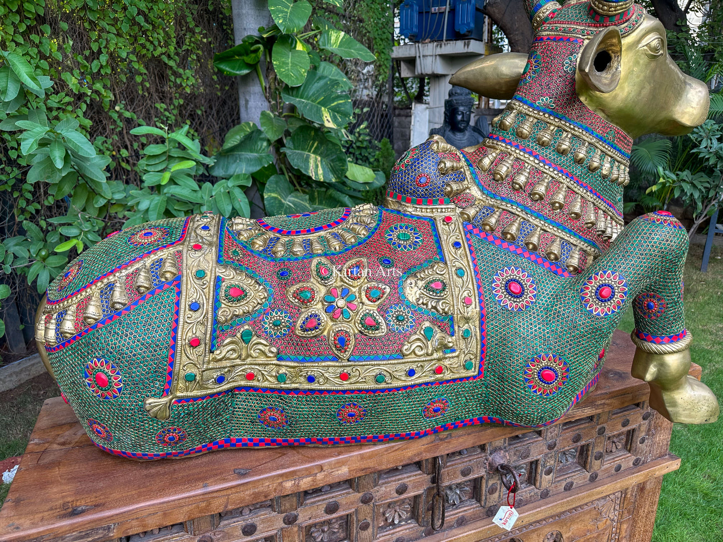 Brass Nandi Large | Stonework | 54 Inches