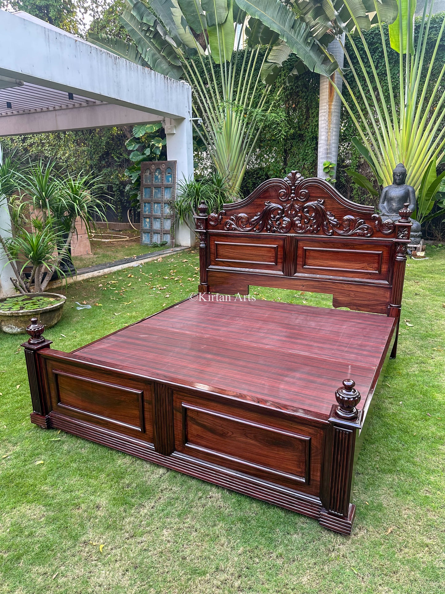 Rosewood King Bed | 6.6x6 ft