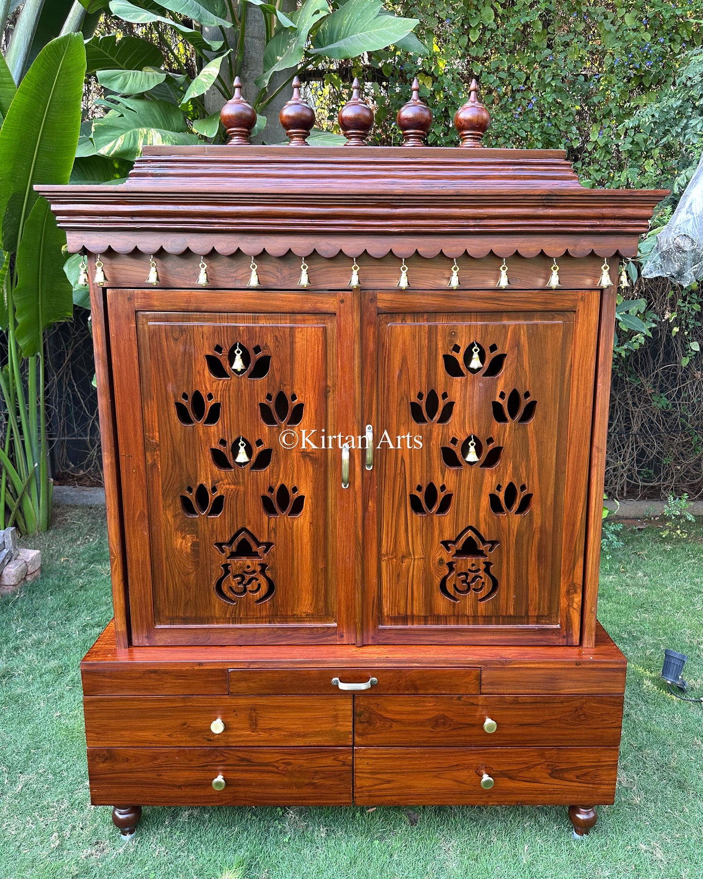 Teakwood Mandir with Pocket Doors | 5.6x4x2 ft | Customisable